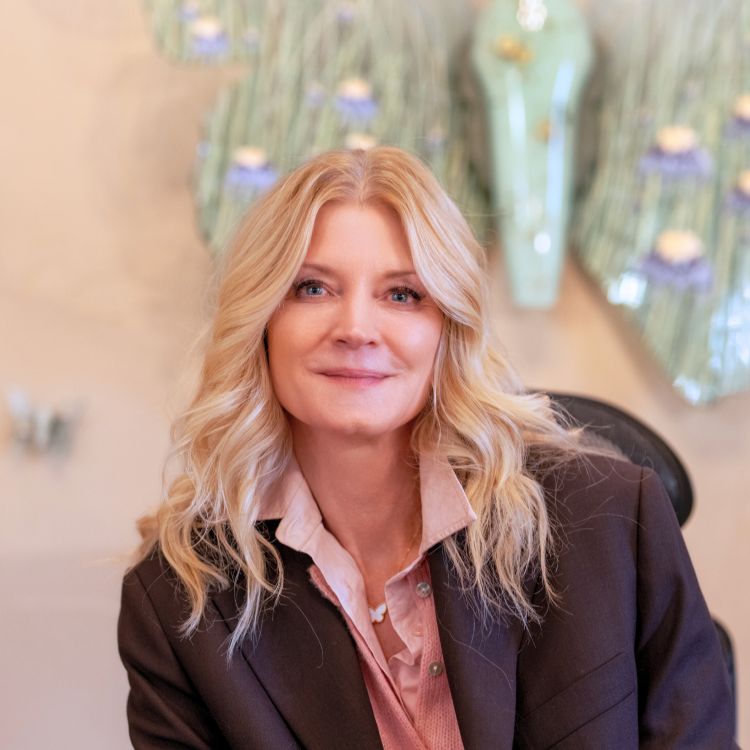 Cheryl Najafi Headshot