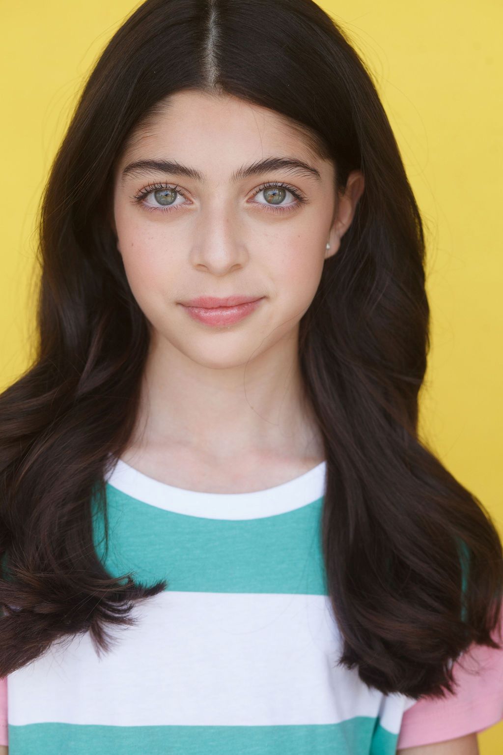 Vernon-Oliveira, Kaia Headshot