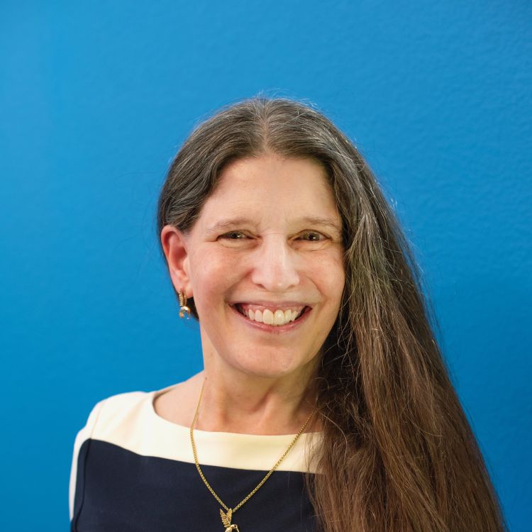 Vickie Essner Headshot