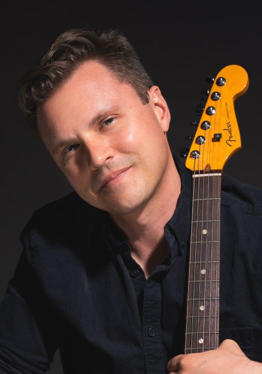 Allen Michael Headshot